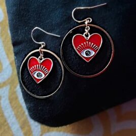 Boucles d'oreilles coeur rouge avec oeil dedans frida mexicain originales ploom bijoux créateur paris france